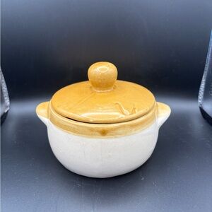 Vintage Trends Taiwan Ceramic Pot With Lid Casserole Dish Soup MCM Cream Brown